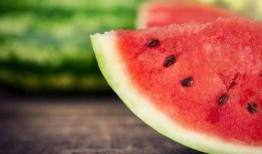 吃瓜的霸气文案,揭秘娱乐圈风云变幻