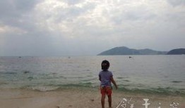 海边吃瓜拍摄,吃瓜拍照，定格夏日美好瞬间