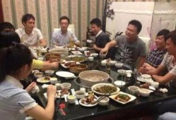 同事聚餐吃瓜视频,吃瓜视频曝光幕后趣事