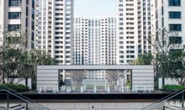 楼盘销售部吃瓜,一场别开生面的“吃瓜”盛宴