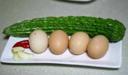 小朋友前排吃瓜,小朋友前排吃瓜的欢乐时光