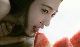 美女吃瓜合集图片,美女吃瓜合集，视觉盛宴一网打尽