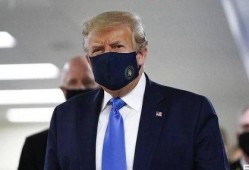 沈阳人吃瓜戴口罩,吃瓜戴口罩，防疫生活两不误