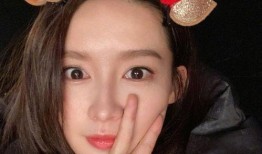 邓伦李沁吃瓜,吃瓜群众热议恋情真相