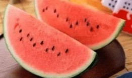 特别的吃瓜方式,别具一格的“瓜界奇谈”吃瓜新风尚