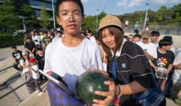 吃瓜动态文字,揭秘吃瓜群众的趣味动态