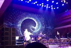 音乐厅吃瓜视频,一场吃瓜视频引发的视听盛宴