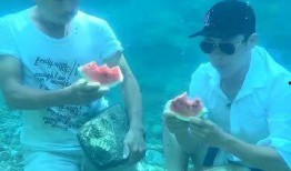 水下呼吸吃瓜,揭秘水下呼吸与吃瓜的奇妙体验