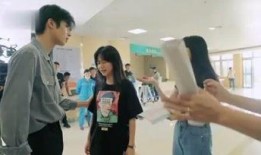 娱乐吃瓜记者,吃瓜记者带你探秘明星幕后故事