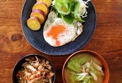 疫情在家吃瓜的语录,疫情期间居家“吃瓜”语录大盘点