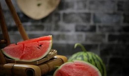 带你吃瓜极品诗句大全,极品诗句大盘点