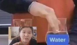 郭阿姨吃哈密瓜,郭阿姨的哈密瓜美食之旅