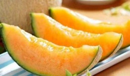 喝牛奶后多久可吃哈密瓜,牛奶与哈密瓜的黄金搭配时间揭秘