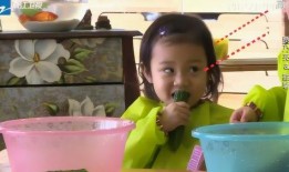 甜妹吃瓜照片,甜蜜瞬间引网友热议