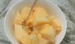 哈密瓜晚上吃还是白天吃,白天享用还是夜晚品味，揭秘最佳食用时间